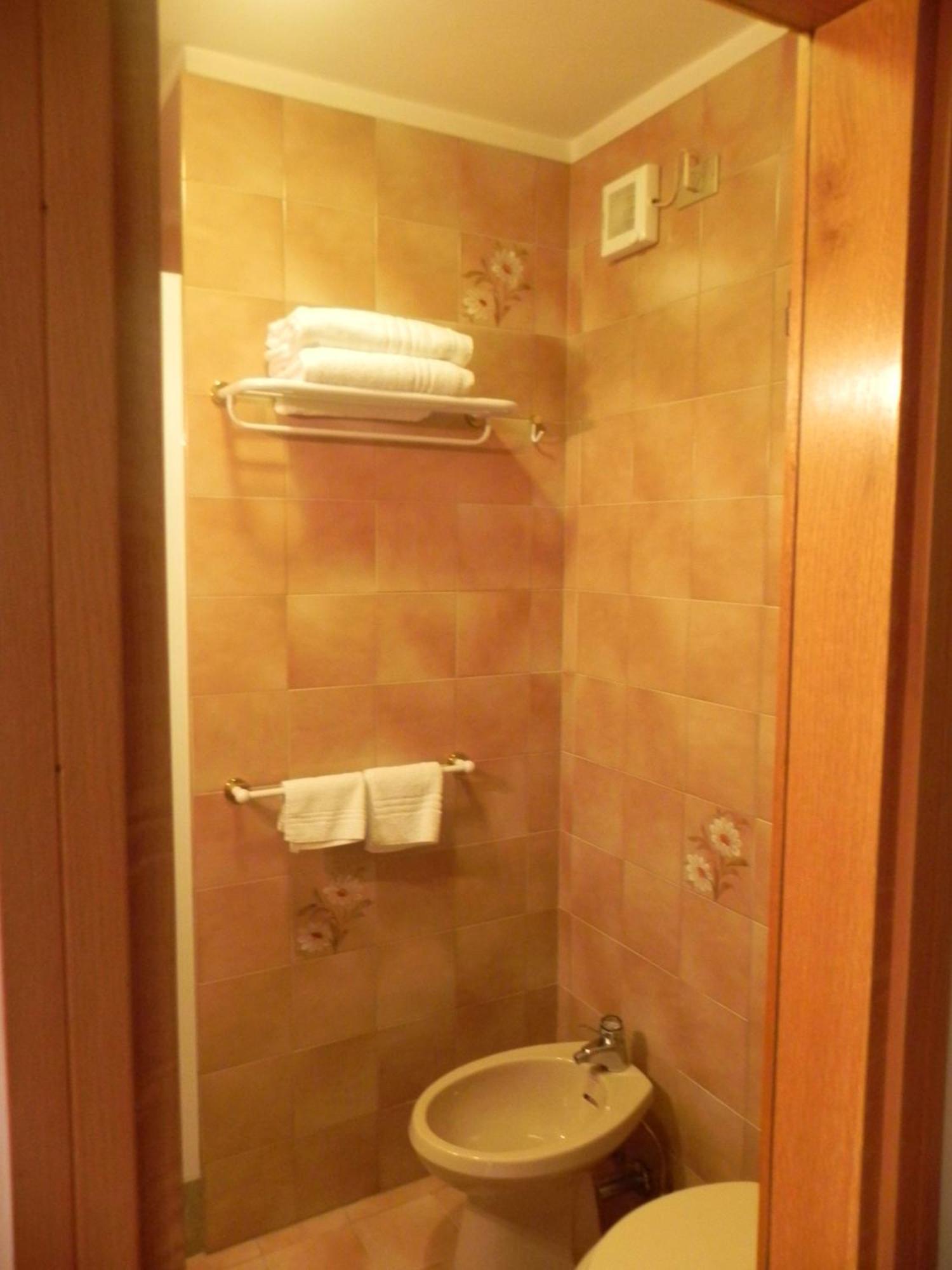 Hotel Italia Canazei Bagian luar foto